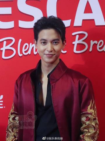 James Jirayu金龙中国风造型代言咖啡品牌 透露母亲节忙工作仍甜蜜回应恋情稳定