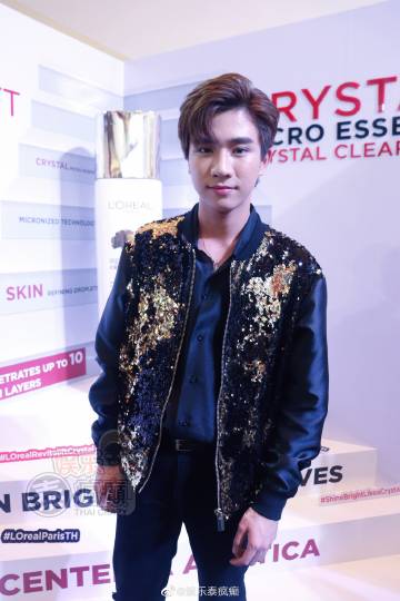 Perth出席欧莱雅新品发布会亮相活动现场