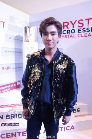 Perth出席欧莱雅新品发布会亮相活动现场