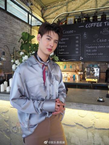 Saint Suppapong转型歌手拍摄首支单曲MV 透露将推出中文版本并加紧学习中文