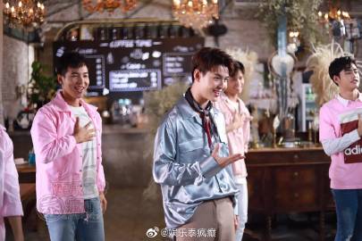 Saint Suppapong转型歌手拍摄首支单曲MV 透露将推出中文版本并加紧学习中文