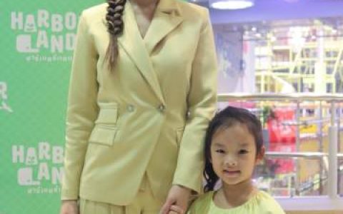 Aff Taksaorn携女儿“新年”出席活动分享育儿日常 考虑未来举办粉丝见面会引关注