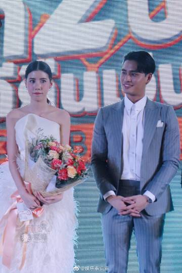 Punjan Prama、Esther主演电影《Love Battle》举行发布会 Punjan因言论风波公开致歉 Ken P送花力挺