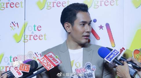 孔舒航、四叶草朱主爱、OMAKAPAN、Pchy与Tina Suppanad同台出席《Vote&Great》发布会官宣全新粉丝真人秀