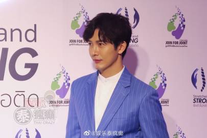 Push与Jui现身公益活动甜蜜合体回应造人计划 称一切顺其自然仍像热恋