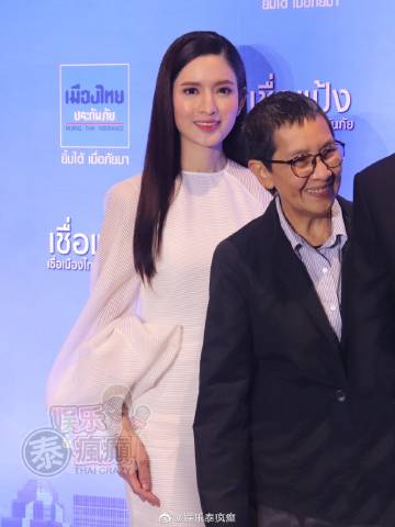 Aff Taksaorn出席好友活动回应感情状态 称暂无新恋情计划但已准备好复出拍戏