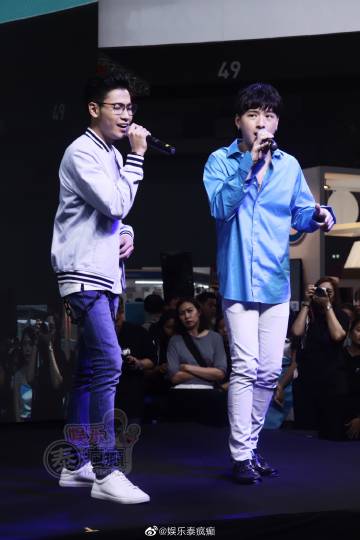 Krist&Singto泰国见面会开票秒杀加场仍售罄 感谢粉丝支持并透露准备歌舞惊喜