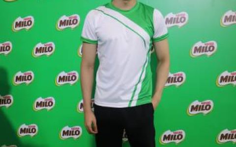 Ken Phupoom为Esther庆生亲手准备蛋糕送实用礼物 称感情稳定结婚顺其自然