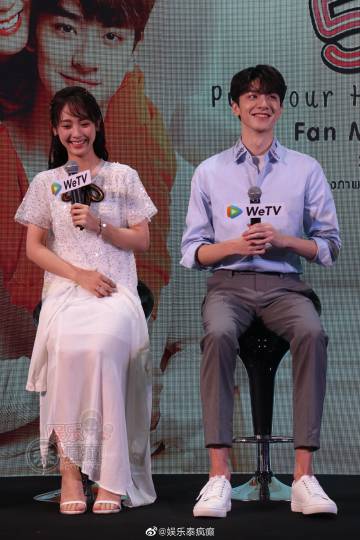 林一、邢菲赴泰举办《致我们暖暖的小时光》粉丝见面会 近千粉丝到场支持林一想挑战榴莲自助