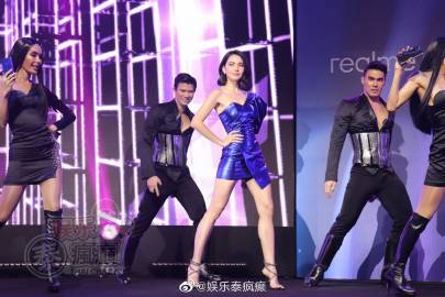 Mai Davika喜提新代言IG突破900万粉丝 生日将至计划与家人做功德或邀Ter同行