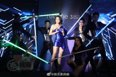 Mai Davika喜提新代言IG突破900万粉丝 生日将至计划与家人做功德或邀Ter同行