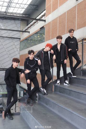 SBFIVE举行记者会宣布第三支单曲《SUPERBOY》转型酷炫风 将展开多国巡回活动