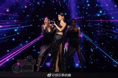 OPPO发布会Yaya谈生日惊喜，NadechDIY礼物甜度升级