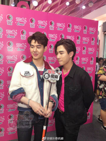 Perth与Saint节日同框合体放闪，谈奖项心态与学业互相照顾