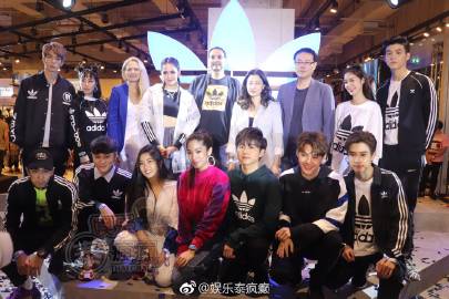 Adidas ICONSIAM门店开幕星光云集Chompoo、Ploy与Perth、Saint同场助阵