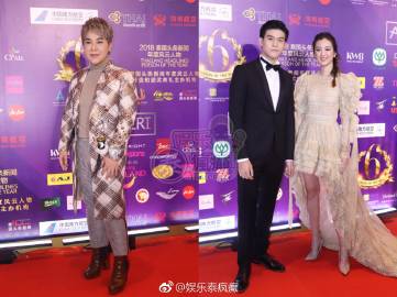 雀巢Nescafé泰国45周年活动登场Pope、Punjan与Proyy等泰星同台助阵 Pope Thanawat, Punjan Prama, Proyy Manasaporn, Linn, Saksit, Ning  由泰国高端寝具品牌@乐睡恬RESTIER 风尚助力的泰国首个世界级时尚盛会#Pop Couture Club#正式落下帷幕。此次盛典邀请了4位知名设计师带来各自极富个性的品牌，包括享誉国际的ASHI STUDIO，泰国设计师品牌MESHMUSEUM, THEATRE和VATANIKA。以2019年乐睡恬RESTIER品牌系列中标志性印花元素为创作灵感，为大家带来最新的高级定制系列作品。#乐睡恬RESTIER#品牌代言人#Chompoo Araya#，品牌挚友#TAEW#及泰国演艺明星，众多时尚达人出席了4天的时尚盛宴，共同见证 #RESTIER IN STYLE#的百变魅力。  Pop Couture Club时尚盛典落幕Chompoo Araya与Taew等亮相助阵RESTIER Chompoo Araya, Taew Natapohn  Pope Thanawat自从《天生一对》大火后，已经成为泰国当红炸子鸡。正所谓人红是非多，关于涨价或追求女生等一些不实谣言四处流窜。Pope表示自己还是自己，没有任何改变，不会留意IG粉丝数，不担心自己是否会过气，纯粹做好演员本质工作。Pope还表示自己其实也不想当黄金单身汉，也想找一个女生照顾，可是漂亮的女生都有男朋友了。并没有通过IG来追求女生，只是随手点赞不代表就要追求。  Pope Thanawat回应爆红后传闻称专注演戏并否认IG追女生说法 Pope Thanawat  这是Mai Davika从时装周回来的第一个公开活动，就被问到了生病状况和出国的感受。Mai表示她已经不敢再憋尿，身体恢复也很好，让大家不用再担心。至于时装周就觉得很有趣，人也很热情，招待的很周到，还见到了许多国际巨星，如果还有下次会努力把握学习的机会。当记者谈到她与Ter关于生日礼物一事，Mai回应只是小礼物称不上惊喜，还说应该要找收礼物的Ter问感受才对。  Mai Davika回应时装周回归状态称已康复并分享海外见闻与生日礼物趣事 Mai Davika  2018泰国头条新闻年度风云人物颁奖典礼正在进行中，红毯星光熠熠，一起来为你支持的艺人打个Call吧。 ​​​  2018泰国头条新闻年度风云人物颁奖礼红毯星光汇聚众星亮相