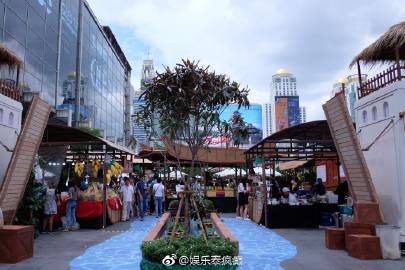 Taew与Pope现身美食节活动回应感情与合作传闻