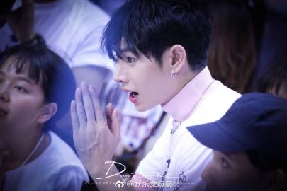 Peck Palitchoke做公益捐建学校再加场演唱会连唱三天引关注