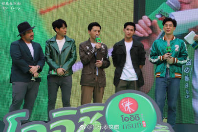 Oishi Drink活动Peck Palitchoke领衔众星助阵Krist与Singto等同台亮相