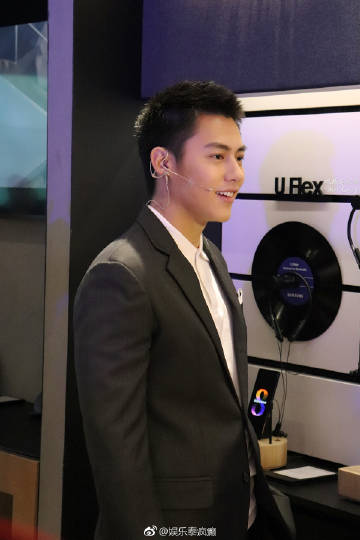 Mark Prin现身SamSung开幕活动引粉丝关注