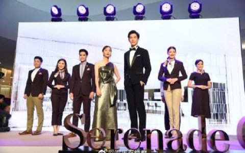 昨日，Push和Toey两位幸福的泰星共同出席了Ais“Serenade Club”开幕活动！