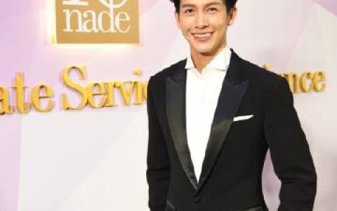 Push与Toey同场出席Ais Serenade Club开幕活动