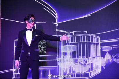Push与Toey同场出席Ais Serenade Club开幕活动