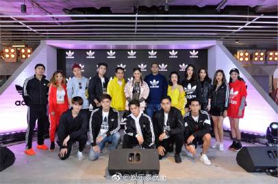 Chompoo Araya产后亮相Adidas活动运动造型吸睛展现好状态