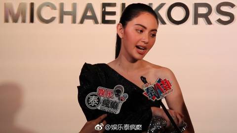 Mai Davika出席Michael Kors新品发布会优雅亮相引关注