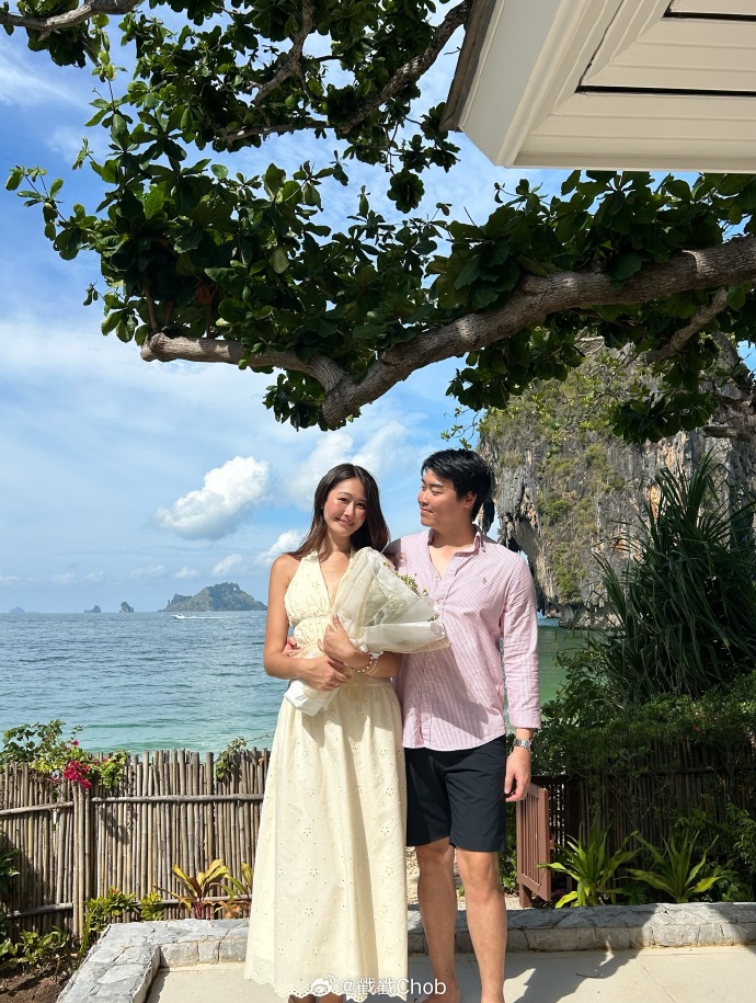 "泰心如"Neen被求婚成功!海边浪漫一幕曝光