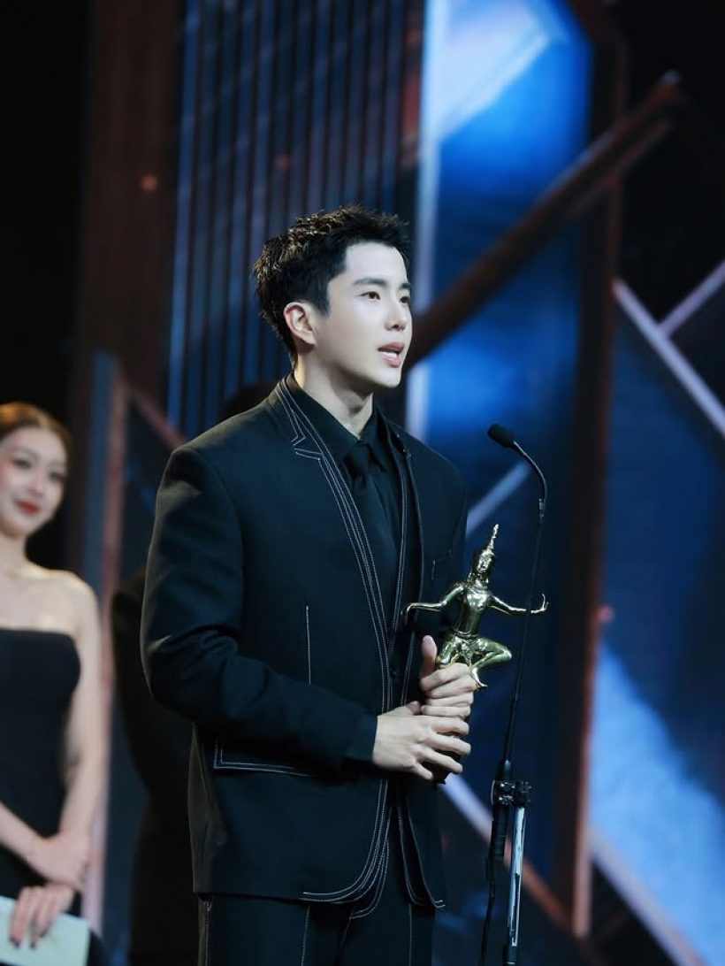 Nonkul 登台发表长篇演讲 引全场掌声不断