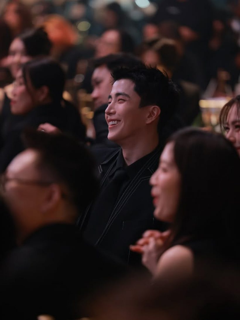Nonkul 登台发表长篇演讲 引全场掌声不断