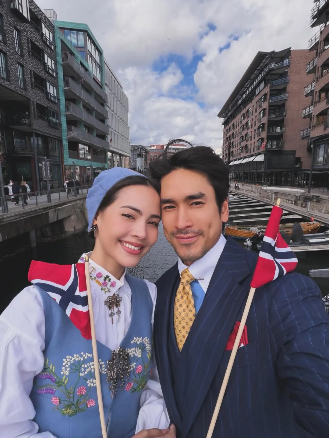 Nadech赴挪威陪Yaya庆祝国庆日 “挪威女婿”造型引热议