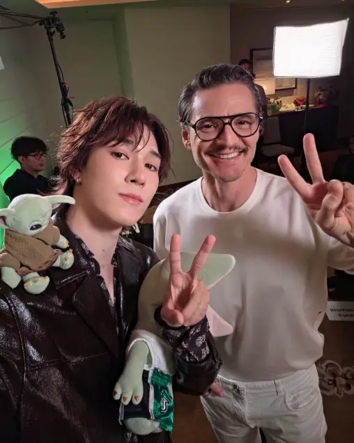 Nani首次踏上好莱坞级红毯 与Pedro Pascal同框引热议