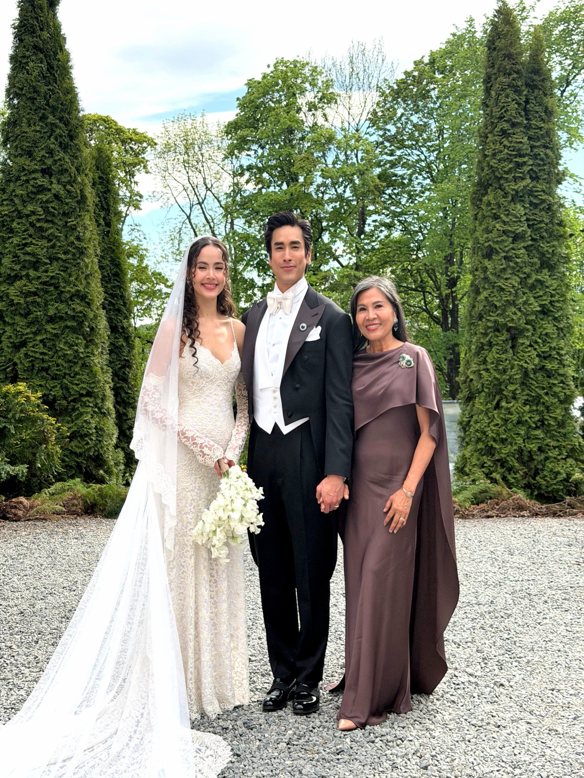 Nadech&Yaya挪威婚礼甜炸!Mae Kaew深情祝福:愿相爱直到宇宙熄灭