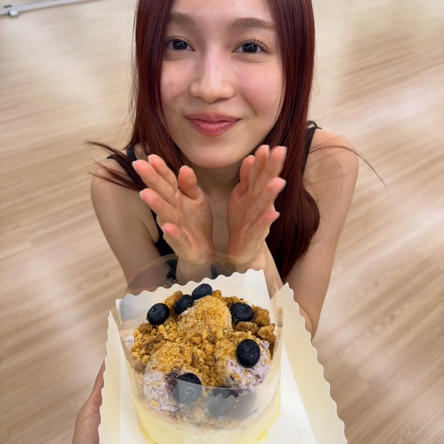 Milk惊喜为Love庆生!亲送礼物甜度爆表