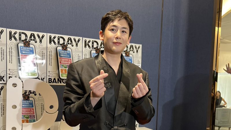 Nichkhun感动喊“2PM像家人”！透露6人回归演唱会后讨论新专辑