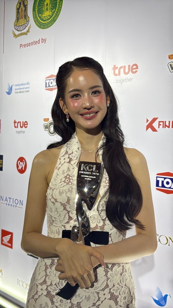颁奖礼发言被骂失礼 Bow Maylada首次发声澄清