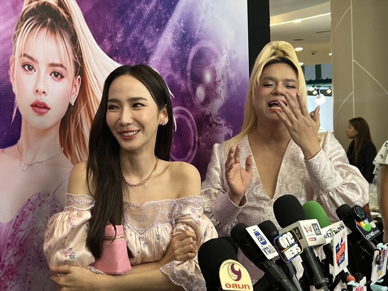 Aum Patchrapa现场谈“生娃条件”笑翻全场