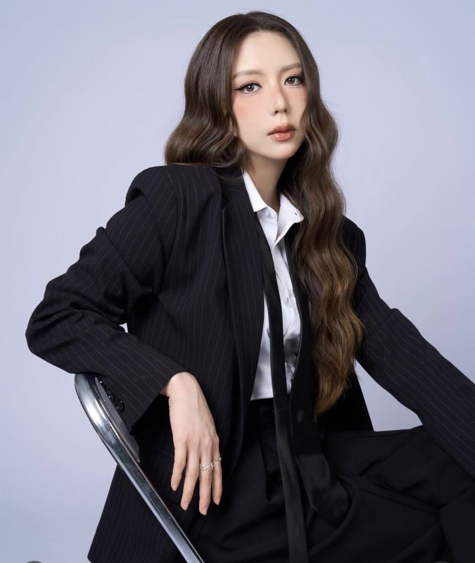Mew Laknara泪洒视频 宣布告别演艺生涯