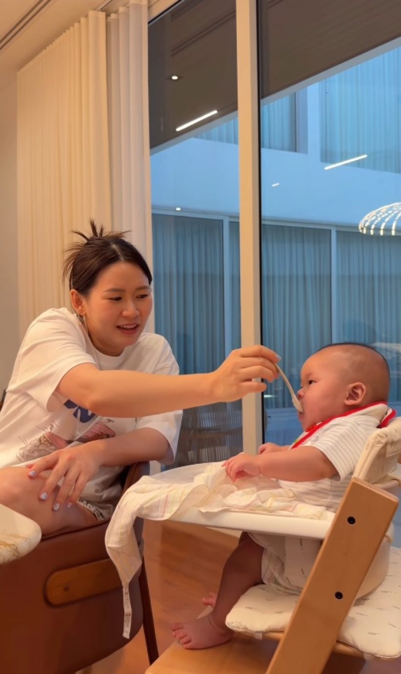 James Jirayu分享儿子首次尝试辅食 感叹孩子长太快差点落泪