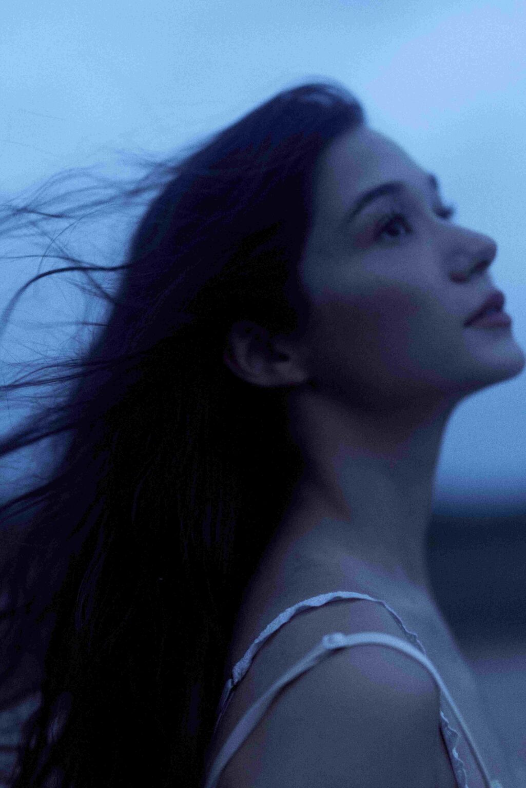 Violette Wautier推出新歌 唱出人生低谷中的迷茫与脆弱
