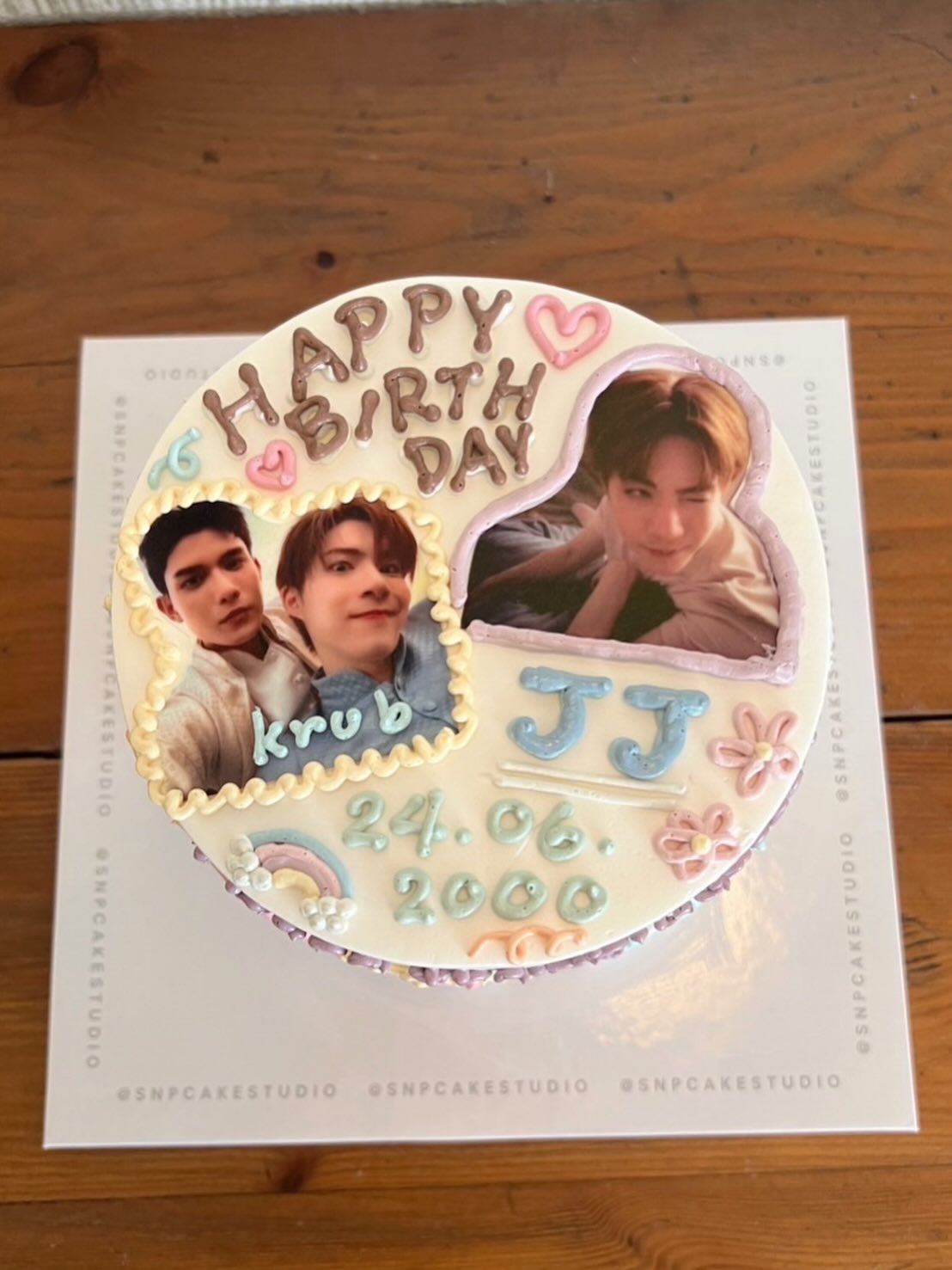 JJ Radchapon迎来26岁生日，Net Siraphop送实用旅行箱当礼物