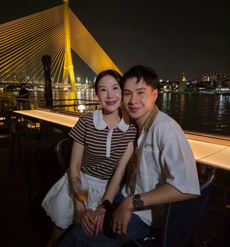 Tum Warawut婚礼脑洞大开 想穿婚纱让女友穿西装