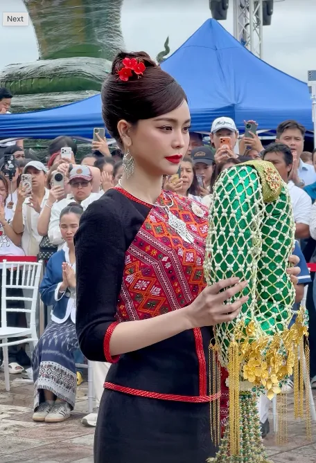 暴雨中坚持完成献舞！Engfa Waraha敬业精神获全网点赞