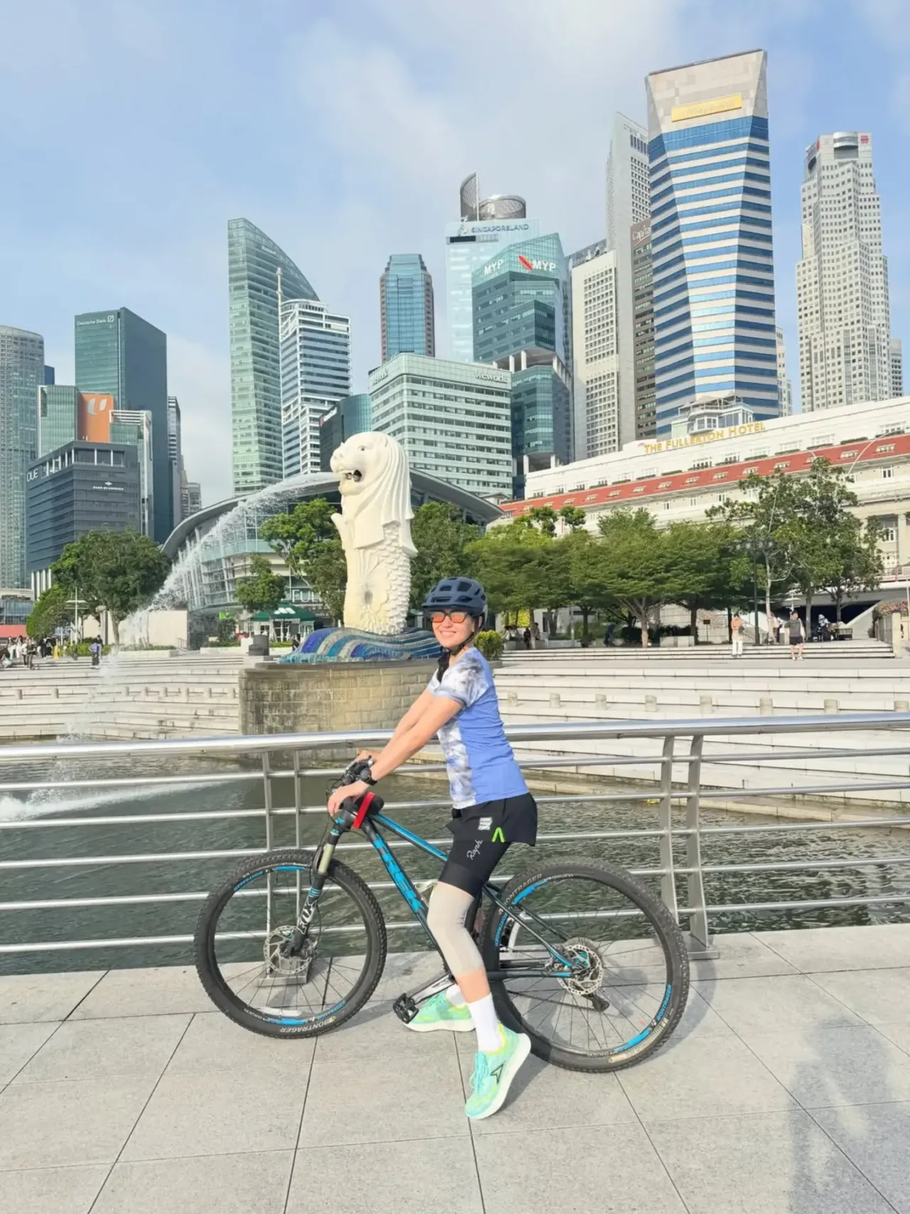 新加坡甜蜜同框！Bella与男友Will感情依旧稳定 打破分手传闻