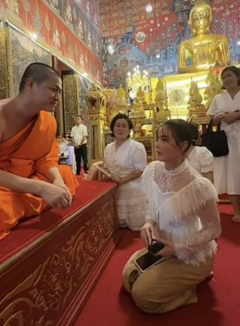 Tanya携Peck完成祈福法会 亲自回应外界猜测