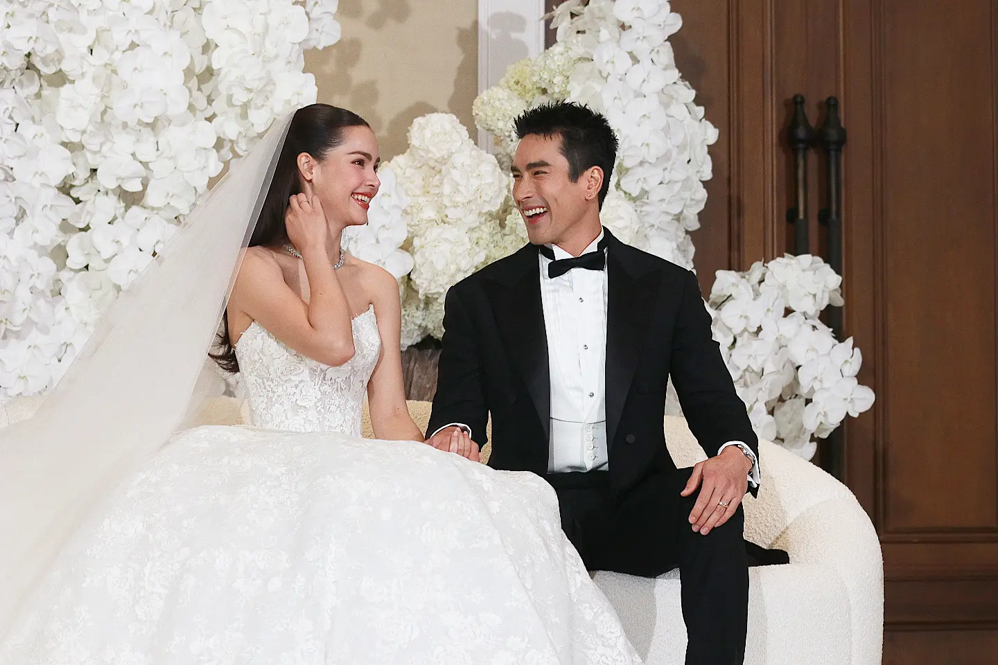婚礼前暖心见粉丝！Nadech、Yaya感谢一路陪伴：终于成为夫妻了