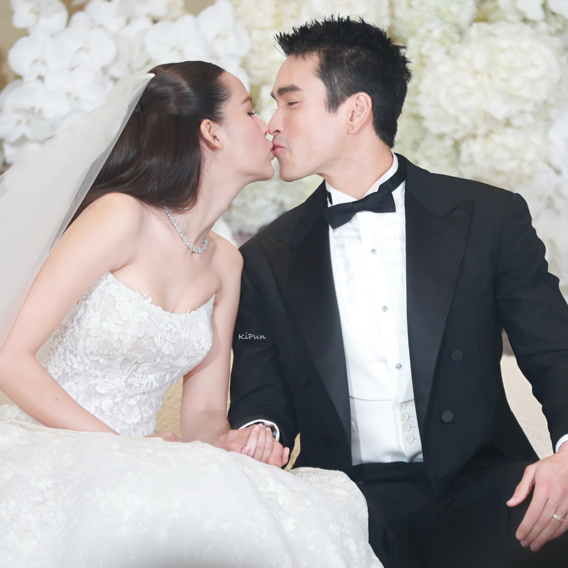 婚礼前暖心见粉丝！Nadech、Yaya感谢一路陪伴：终于成为夫妻了