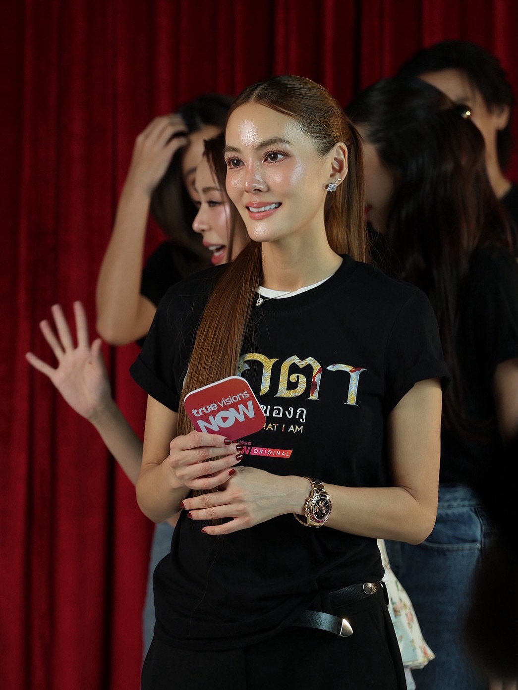 Janie风波后首度发声 未回应争议专注宣传新剧